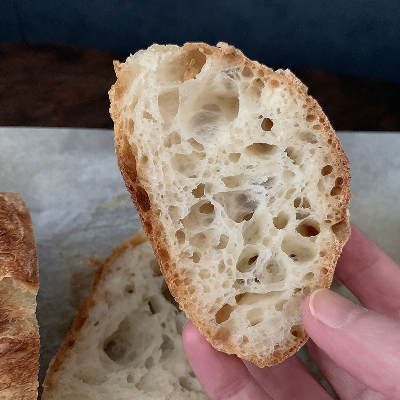 Baking No-Knead Bread with STAUB, Photo by Yoko Kadokawa