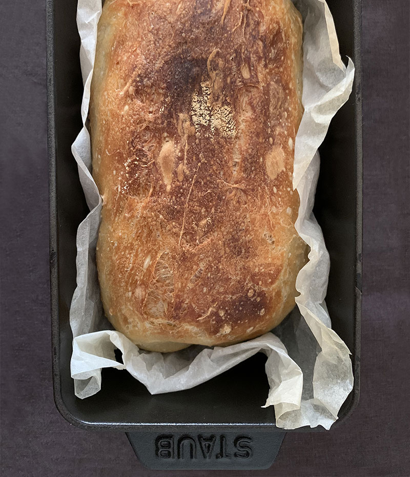 Baking No-Knead Bread with STAUB, Photo by Yoko Kadokawa