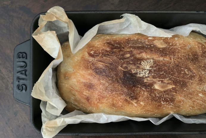 BBaking No-Knead Bread with STAUB, Photo by Yoko Kadokawa