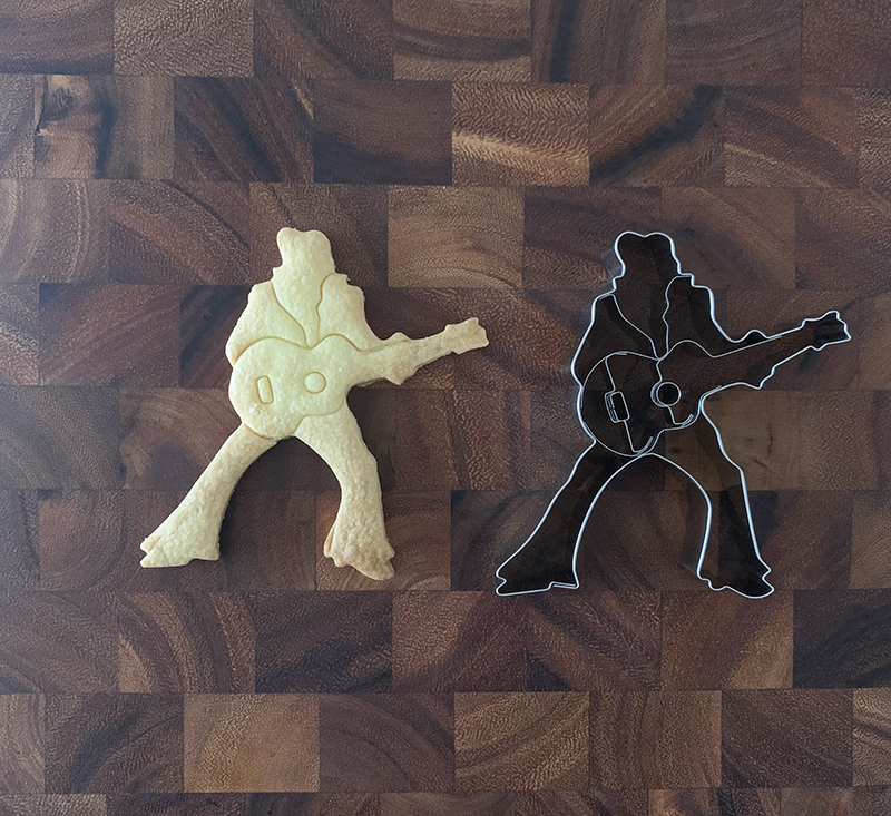 エルヴィス・プレスリー似のクッキーとクッキー型