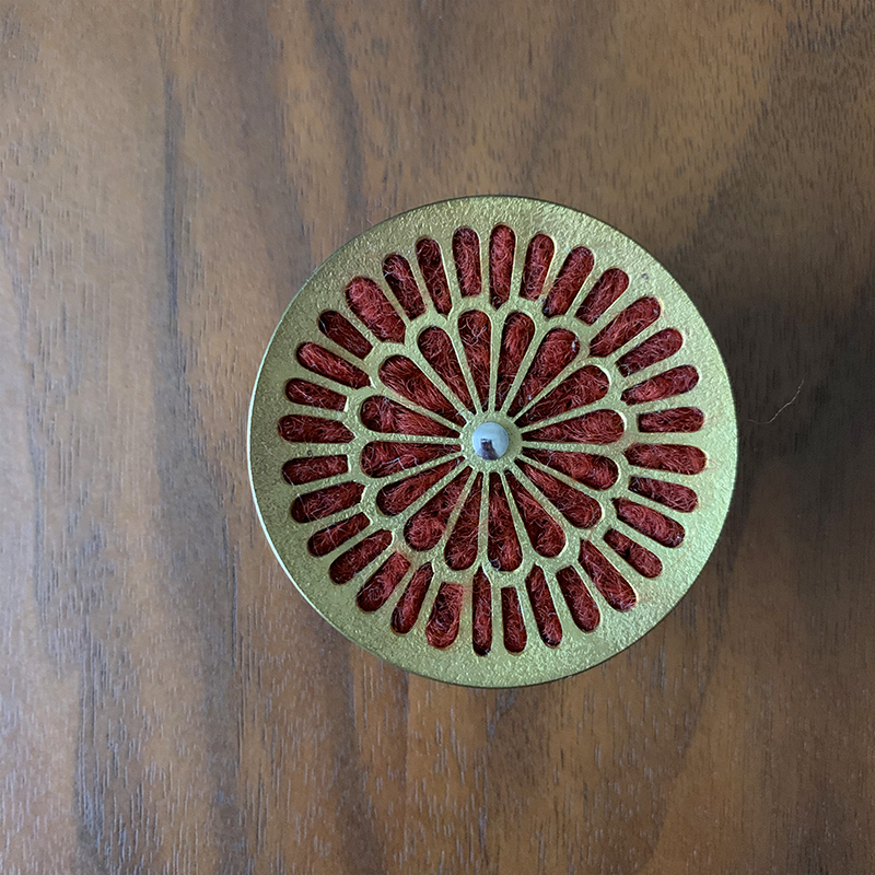 大桃沙織さんのお針刺し