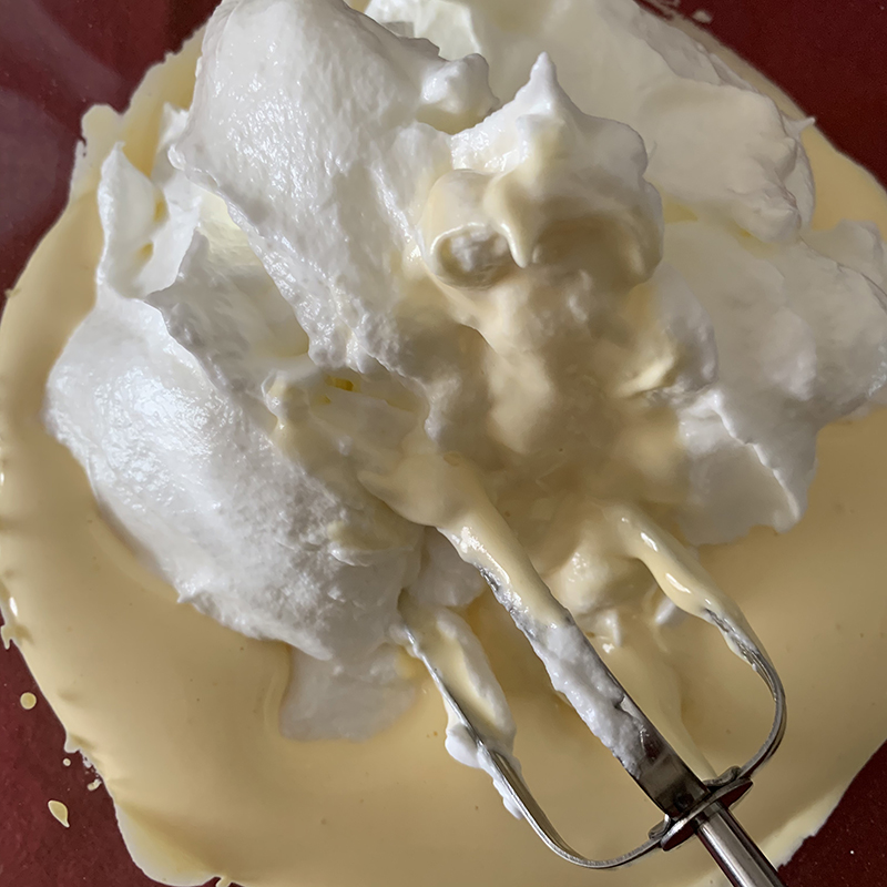 ビスキュイ・ド・サヴォワを作る