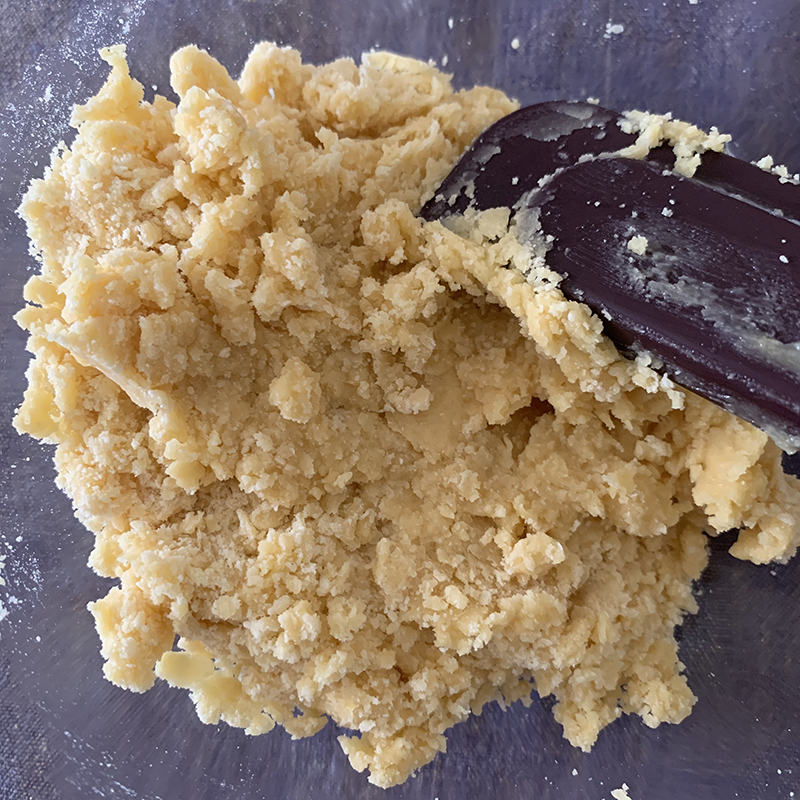 プラムのガレット用タルト生地を作る