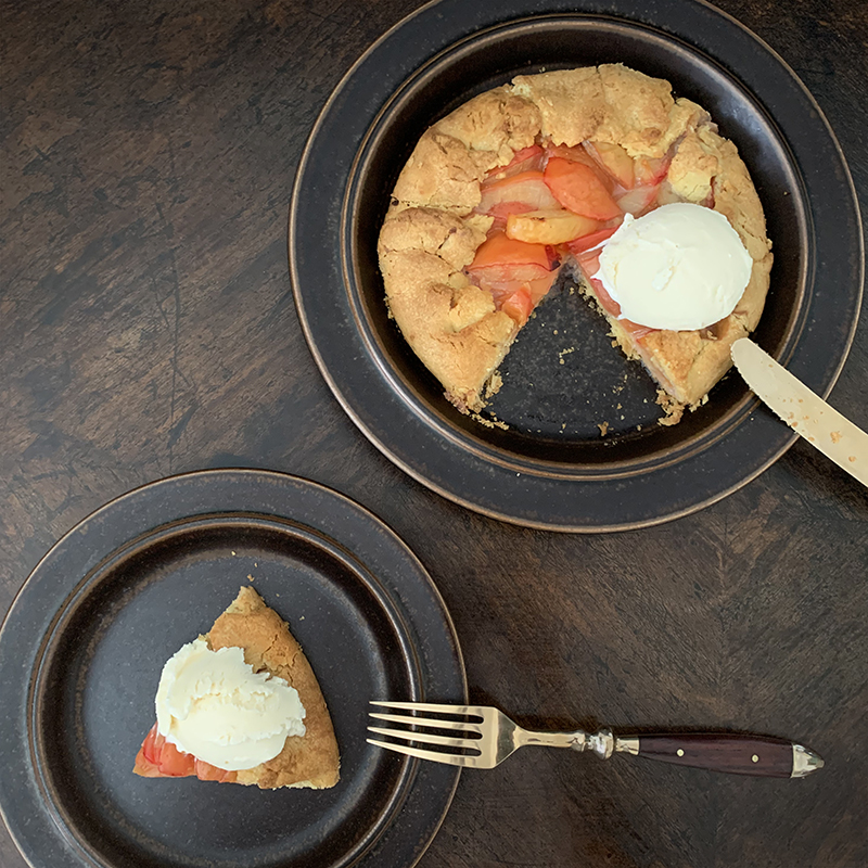 プラムのガレット