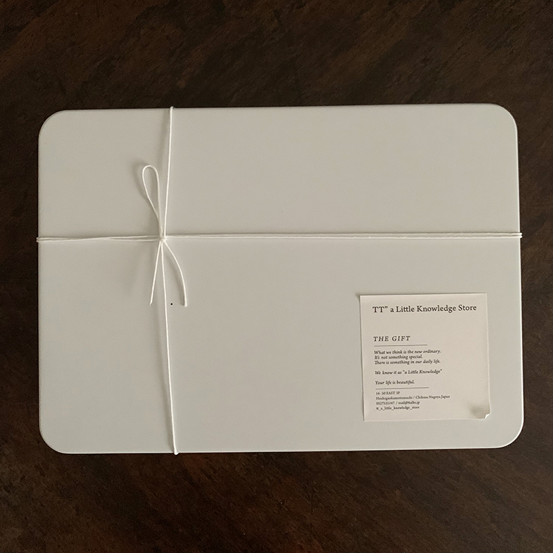 TT"（トド）のクッキー缶