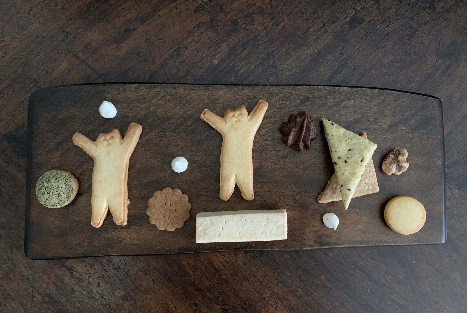 TT"（トド）のクッキーたち