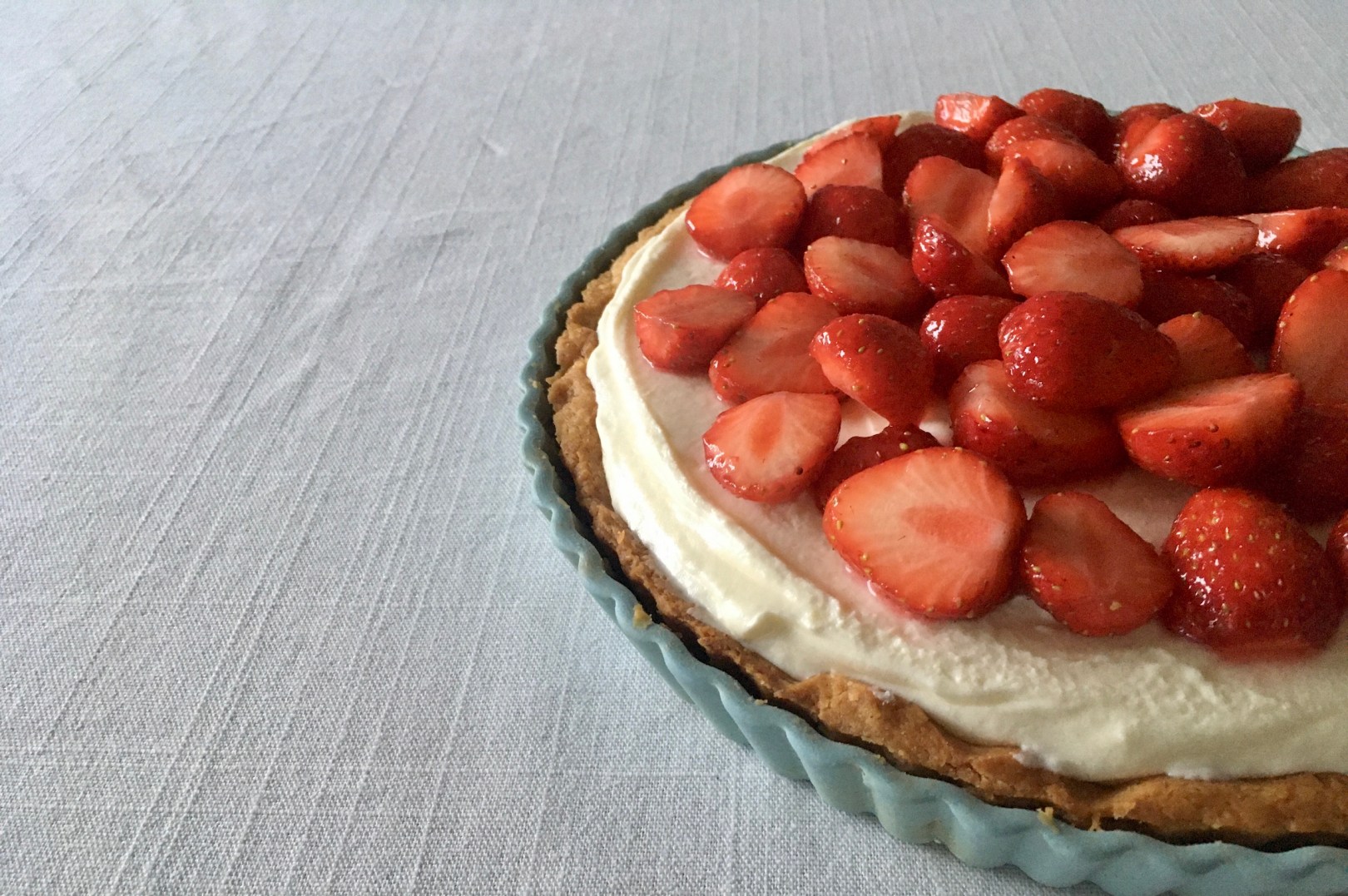 苺のクリームチーズタルト