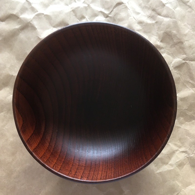 拭き漆でお直し中のお椀